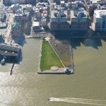 Vista dall'alto del porto di Hoboken, New Jersey, sul fiume Hudson